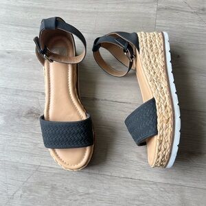 DV by Dolce Vita Black Woven Espadrille Platform Sandals